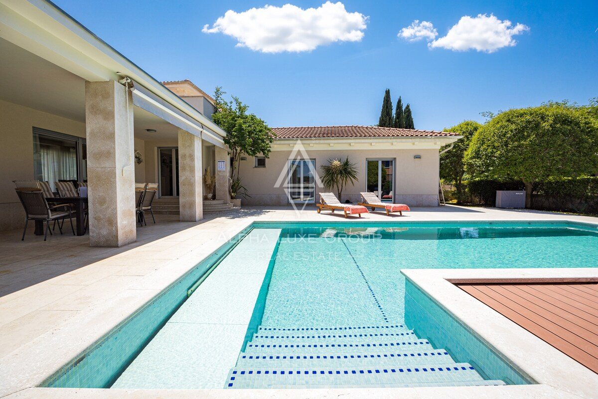 Istra, Banjole: Luksuzna vila blizu marine