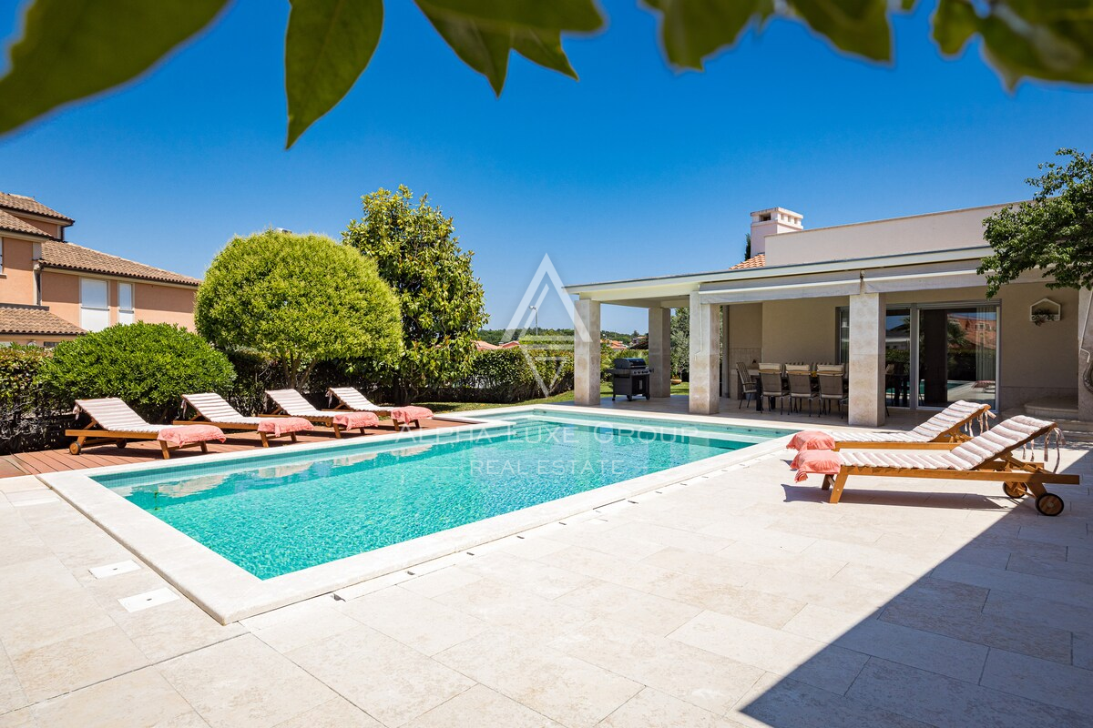 Istra, Banjole: Luksuzna vila blizu marine