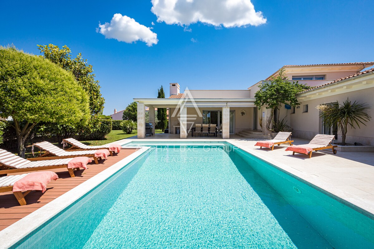 Istra, Banjole: Luksuzna vila blizu marine