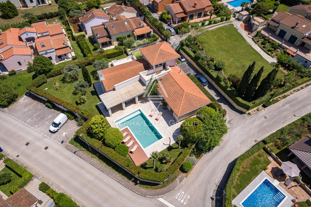 Istra, Banjole: Luksuzna vila blizu marine