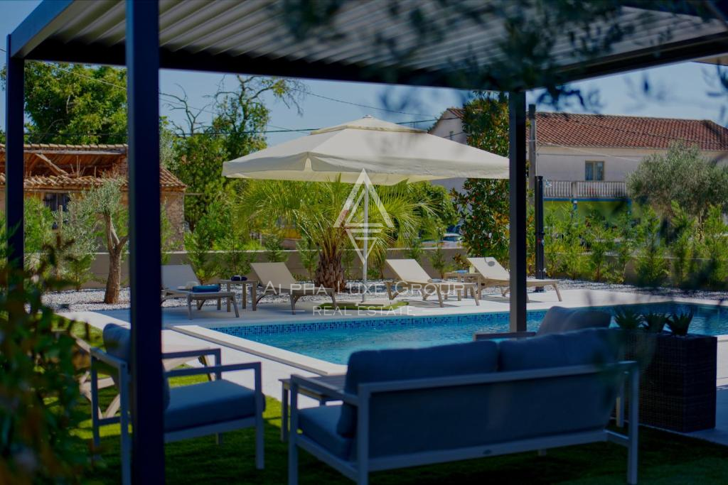 Istra, Pula: Moderna opremljena vila blizu mesta