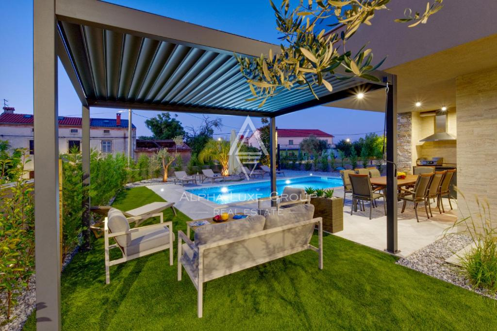 Istra, Pula: Moderna opremljena vila blizu mesta