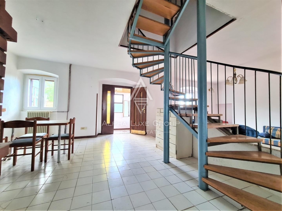 Hiša Brtonigla, 160m2