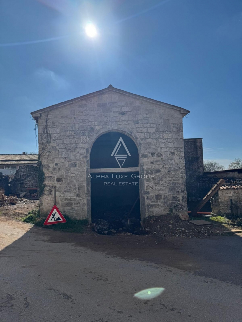 Istra, Poreč – Obnovljena kamnita hiša z vrtom