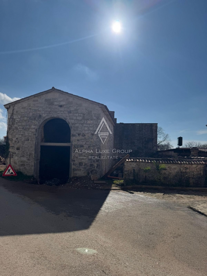 Istra, Poreč – Obnovljena kamnita hiša z vrtom