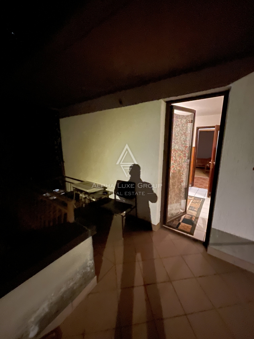 Istra, Buzet – Prostorna družinska hiša z garažo