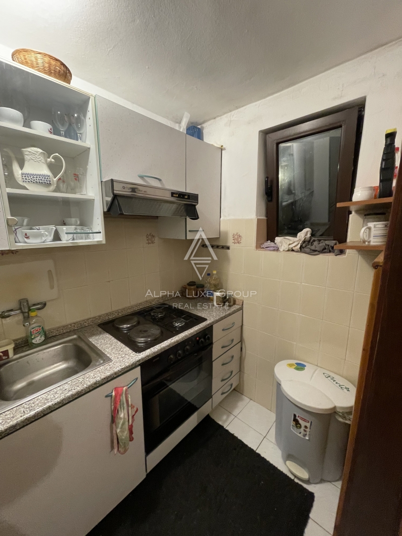 Istra, Buzet – Prostorna družinska hiša z garažo