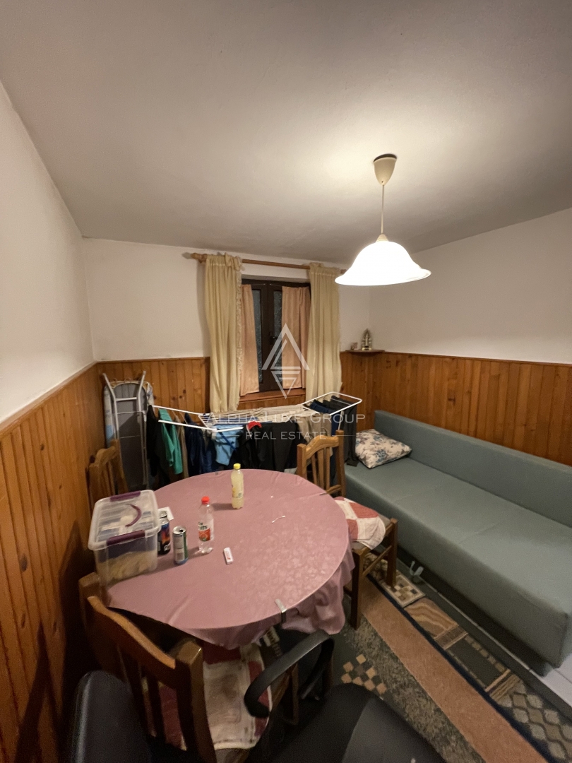 Istra, Buzet – Prostorna družinska hiša z garažo