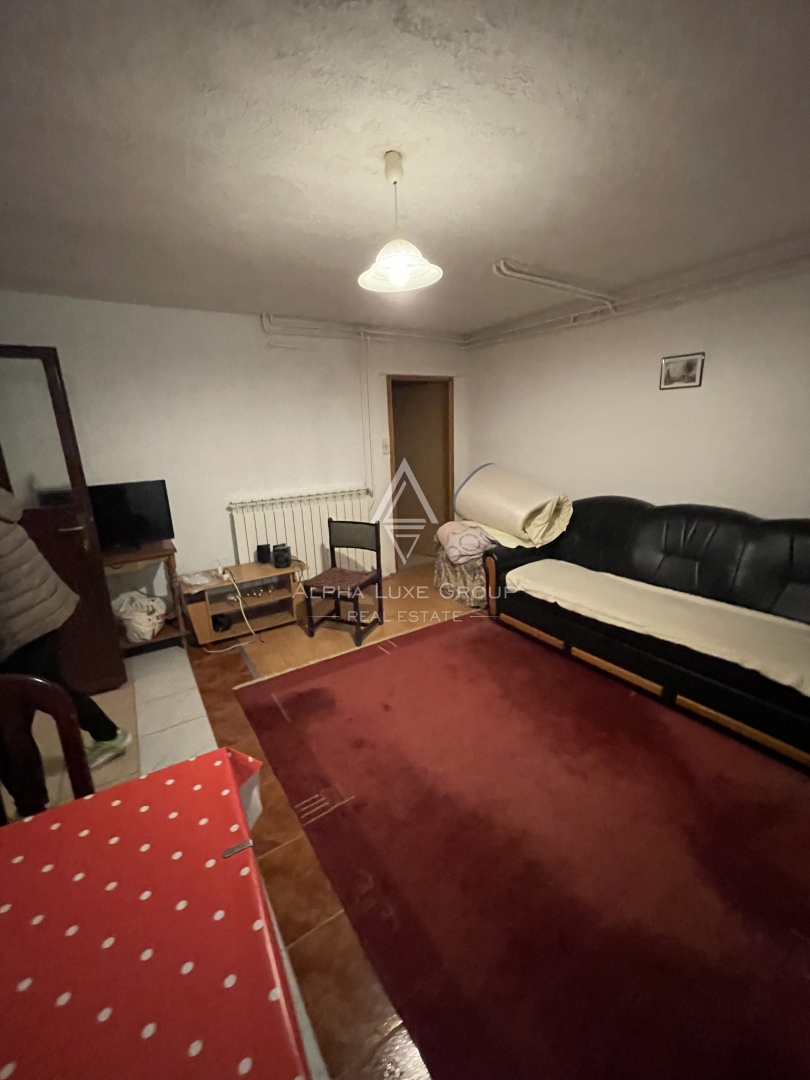 Istra, Buzet – Prostorna družinska hiša z garažo