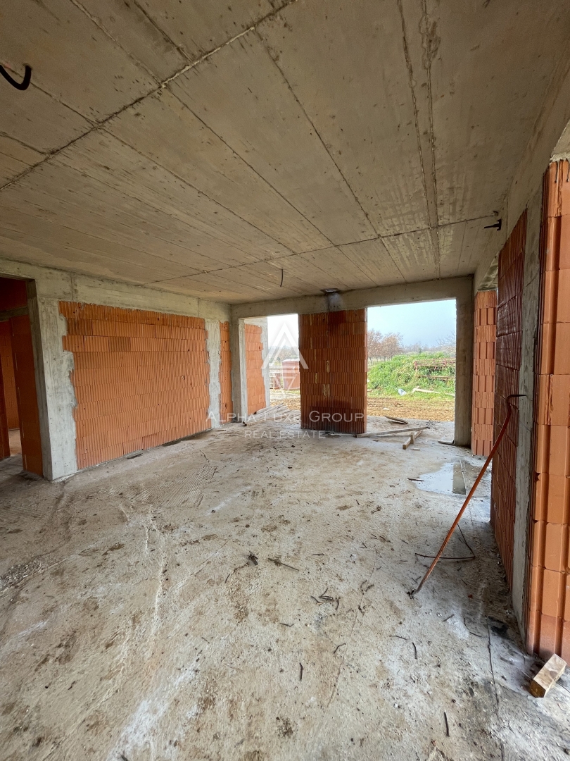 Istra, Poreč – moderen apartma z zasebnim dvoriščem