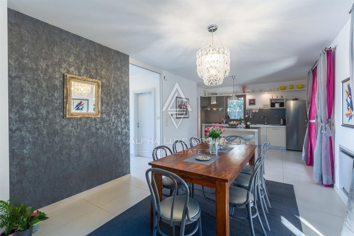 Istra, Poreč: Udobna počitniška hiša z bazenom