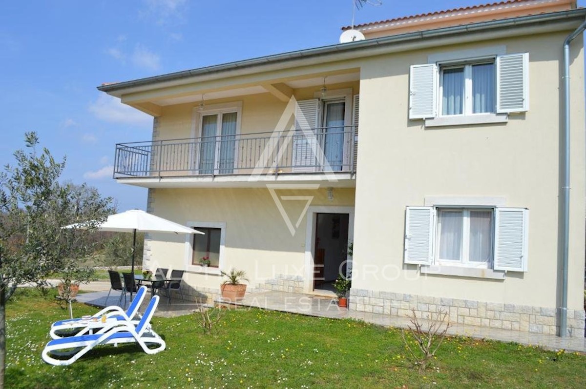 Hiša z dvema apartmajema, Istra, Poreč