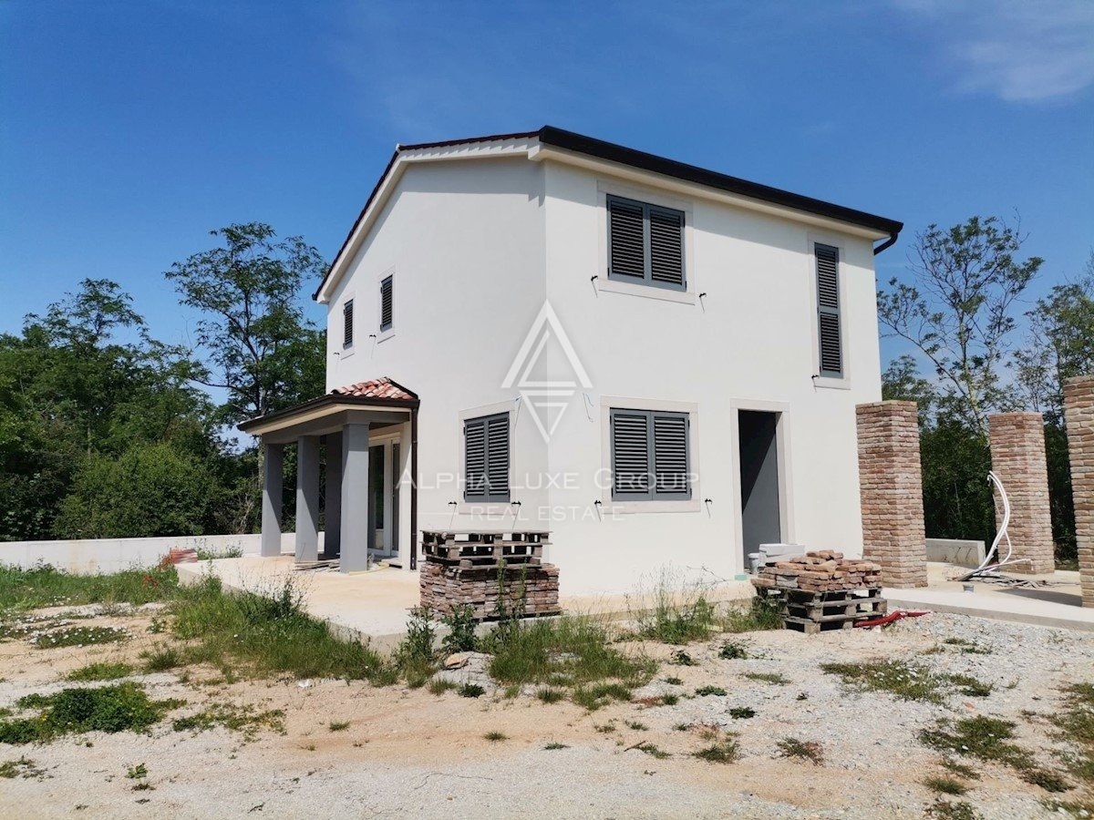 Istra, Višnjan - Samostojna hiša v mirnem podeželskem okolju