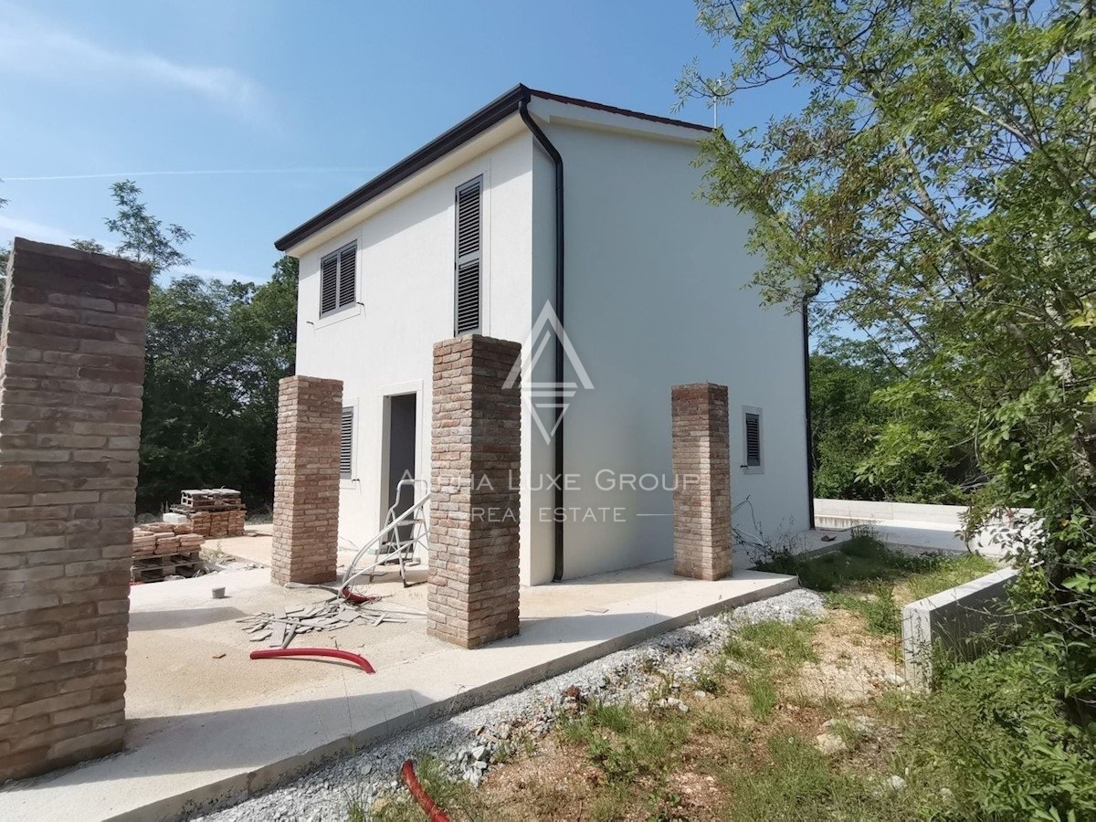 Istra, Višnjan - Samostojna hiša v mirnem podeželskem okolju