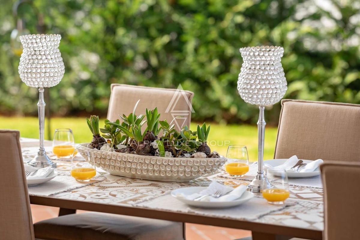 Istra, Elegantna vila z zasebnostjo in brezčasnim šarmom