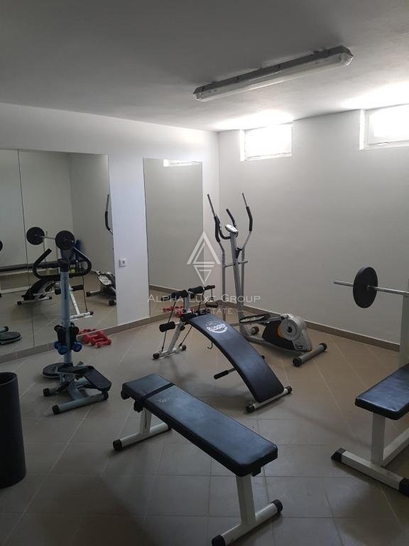 Istra, Pula, Prostorna vila z bazenom blizu zgodovinskega centra