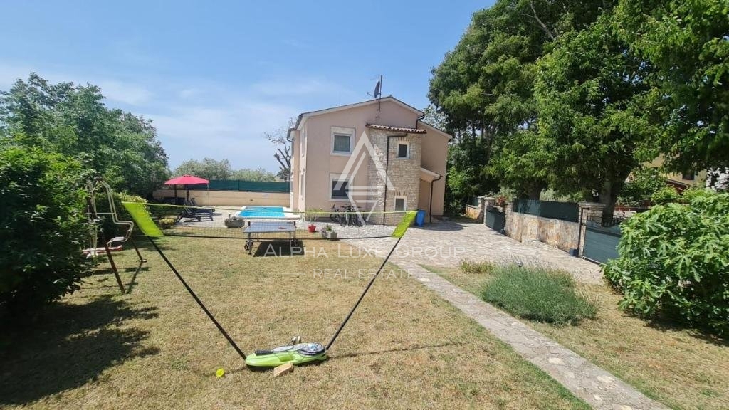 Istra, Pula, Prostorna vila z bazenom blizu zgodovinskega centra