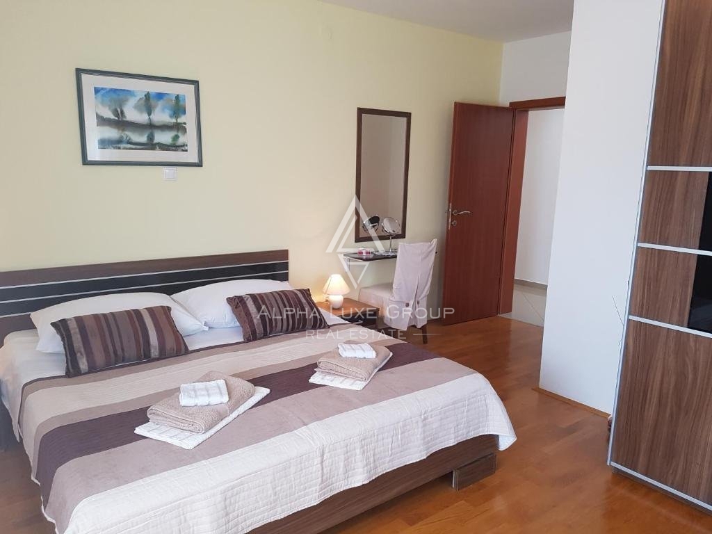 Istra, Pula, Prostorna vila z bazenom blizu zgodovinskega centra