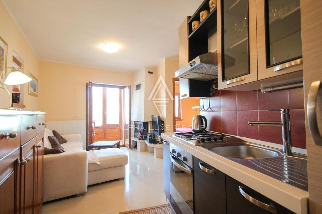 Istra, Novigrad – Razkošna vila s pogledom na morje in sodobnimi udobji na prodaj