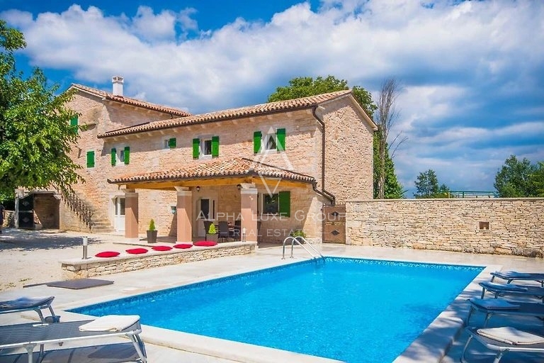ISTRIJA, ŽMINJ - Izjemna kamnita vila z bazenom