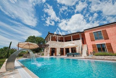 Istra, Rovinj - Mogočna vila z obsežnim zemljiščem