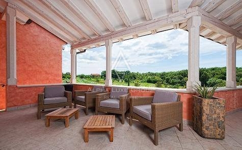 Istra, Rovinj - Mogočna vila z obsežnim zemljiščem