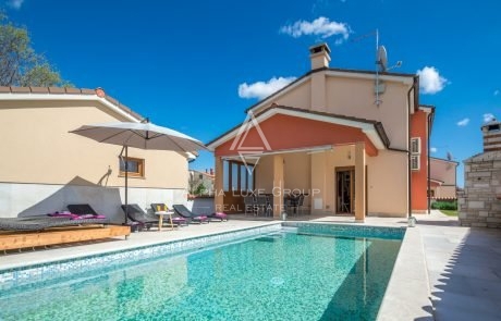 Marčana, Istra - Počitniška vila z ogrevanim bazenom