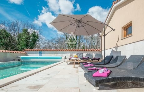 Marčana, Istra - Počitniška vila z ogrevanim bazenom