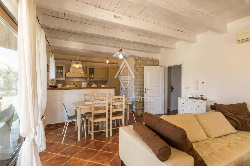 Svetvinčenat, Istra - Elegantna kamnita vila v ekskluzivni skupnosti