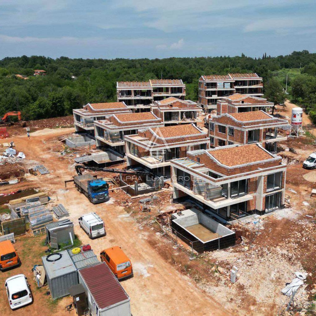 Lovrečica, Istra – Razkošna vila ob morju z bazenom