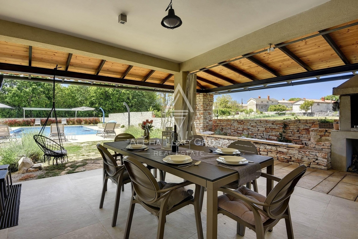 Svetvinčenat, Istra - Prestižna vila s prestižno opremo