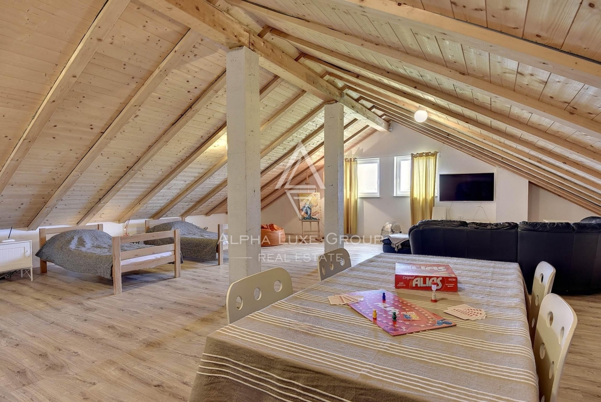 Svetvinčenat, Istra - Prestižna vila s prestižno opremo
