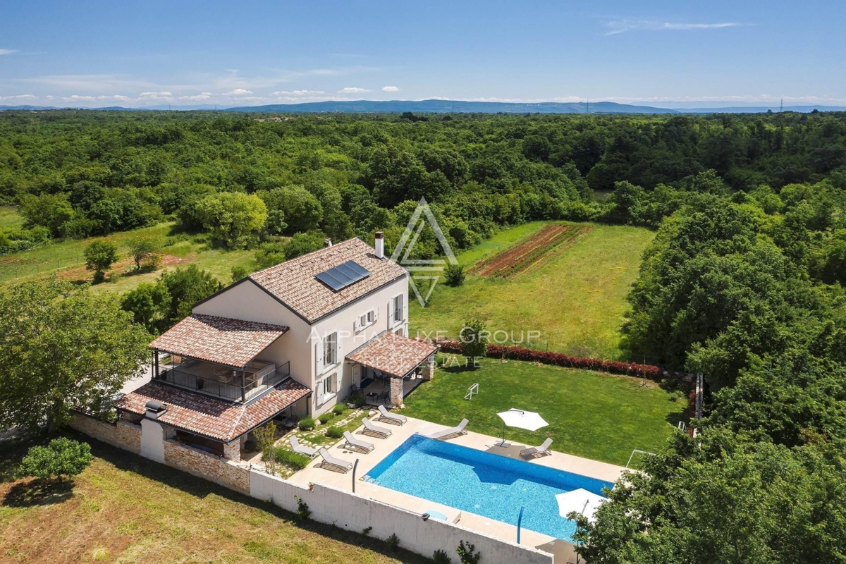 Svetvinčenat, Istra - Prestižna vila s prestižno opremo