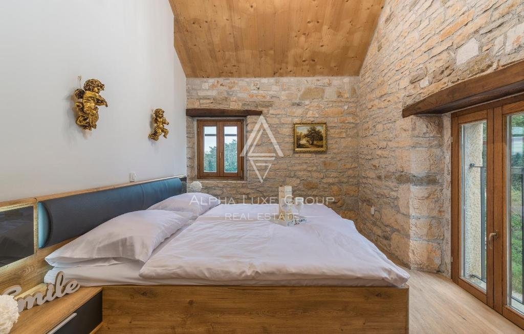 Čudovita hiša s stanovanjskimi enotami, Istra, Grožnjan