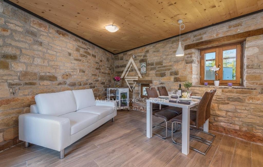 Čudovita hiša s stanovanjskimi enotami, Istra, Grožnjan