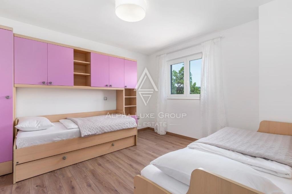 Čudovita hiša z bazenom in dvema apartmajema, Opatija