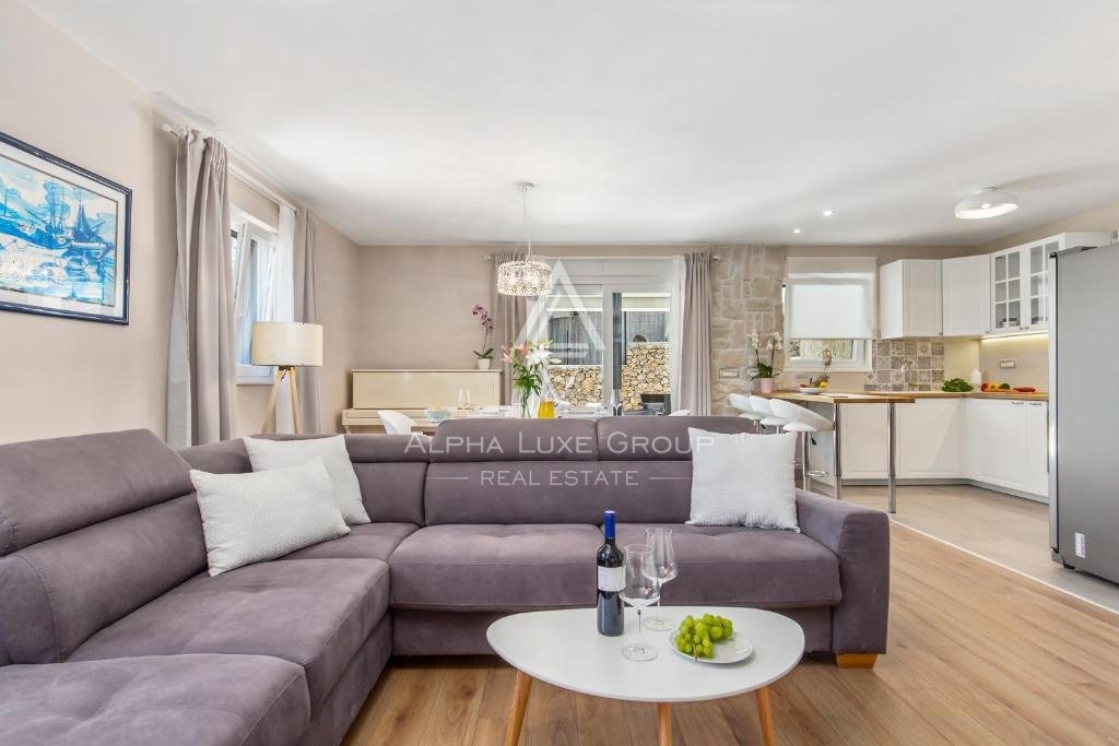 Čudovita hiša z bazenom in dvema apartmajema, Opatija