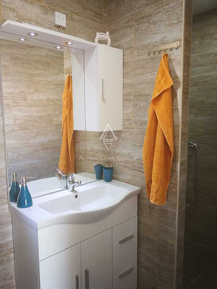 Dve apartmajski hiši s pogledom na morje, le 100 m od plaže, Medulin, ISTRA