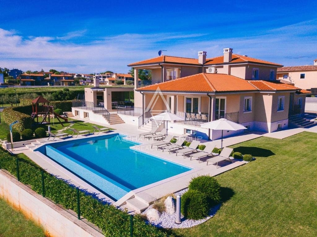 Čudovita luksuzna vila z bazenom, Istra, Kaštelir