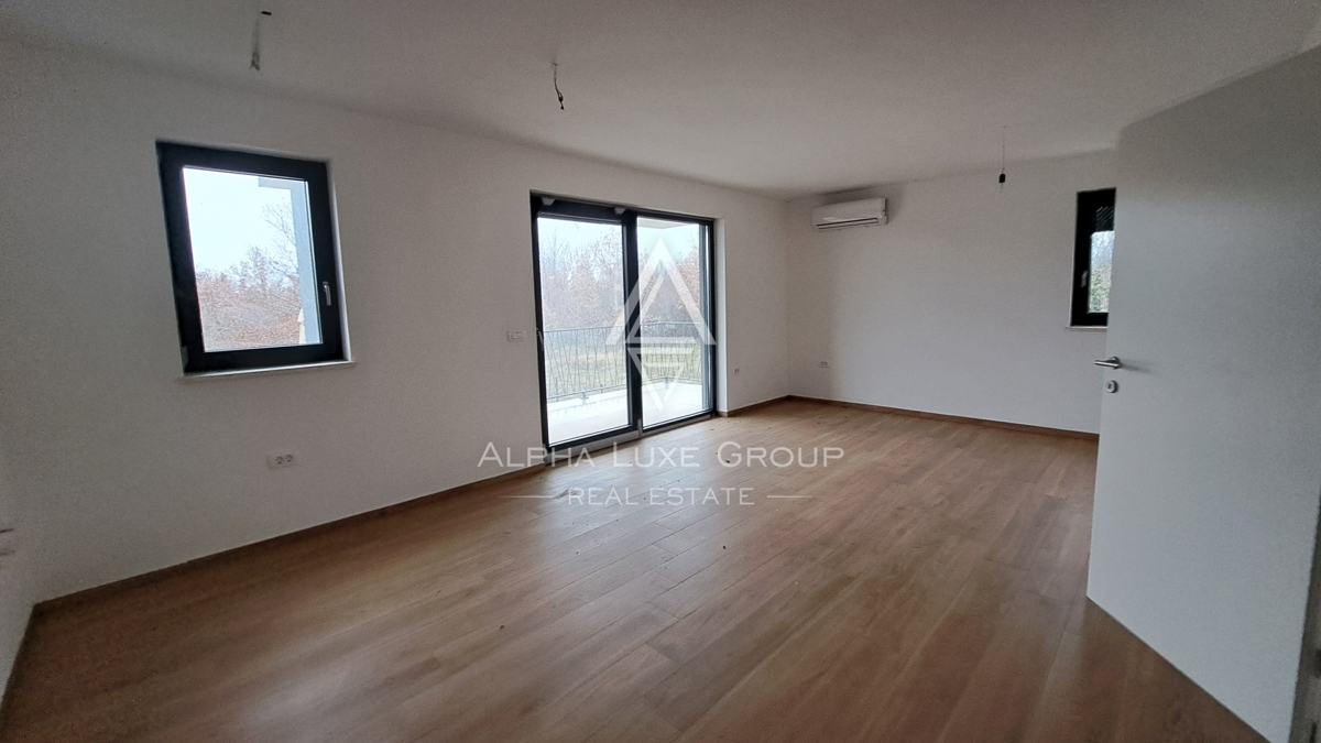 Poreč, Istra: Prostoren penthouse z dvema stanovanjema