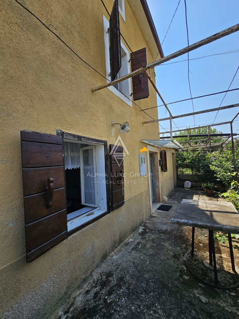 Brtonigla, Istra: Vaška hiša za prenovo