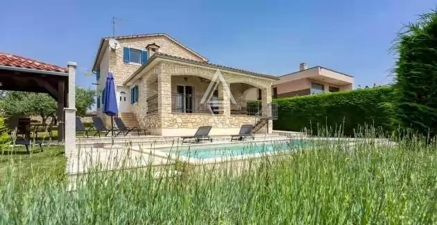 Istra, Poreč: Očarljiva kamnita hiša z bazenom na prodaj