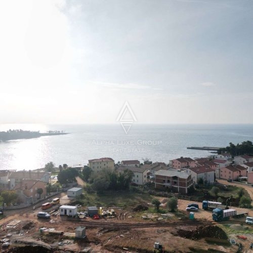 Lovrečica, Istra - Razkošna vila le 100m od morja