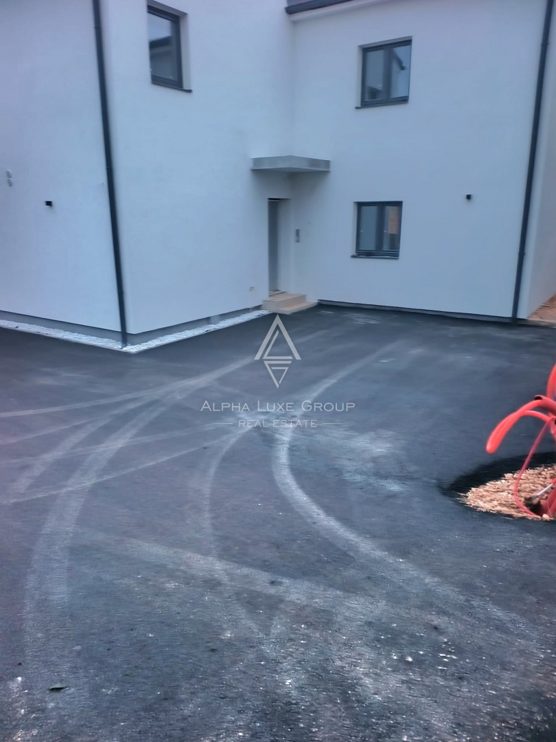 Tar-Vabriga, Istra: Moderno stanovanje v prvem nadstropju