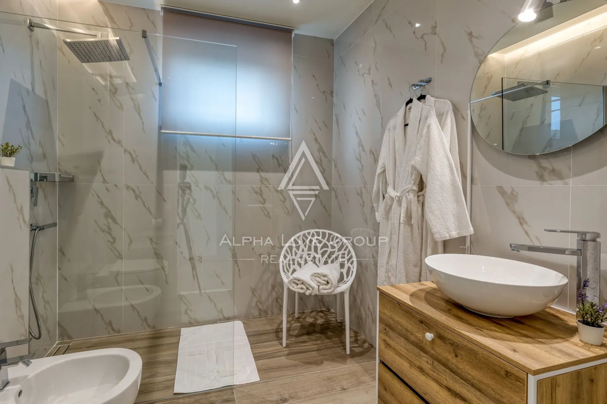 Istra, Labin: Luksuzna vila z ogrevanim bazenom