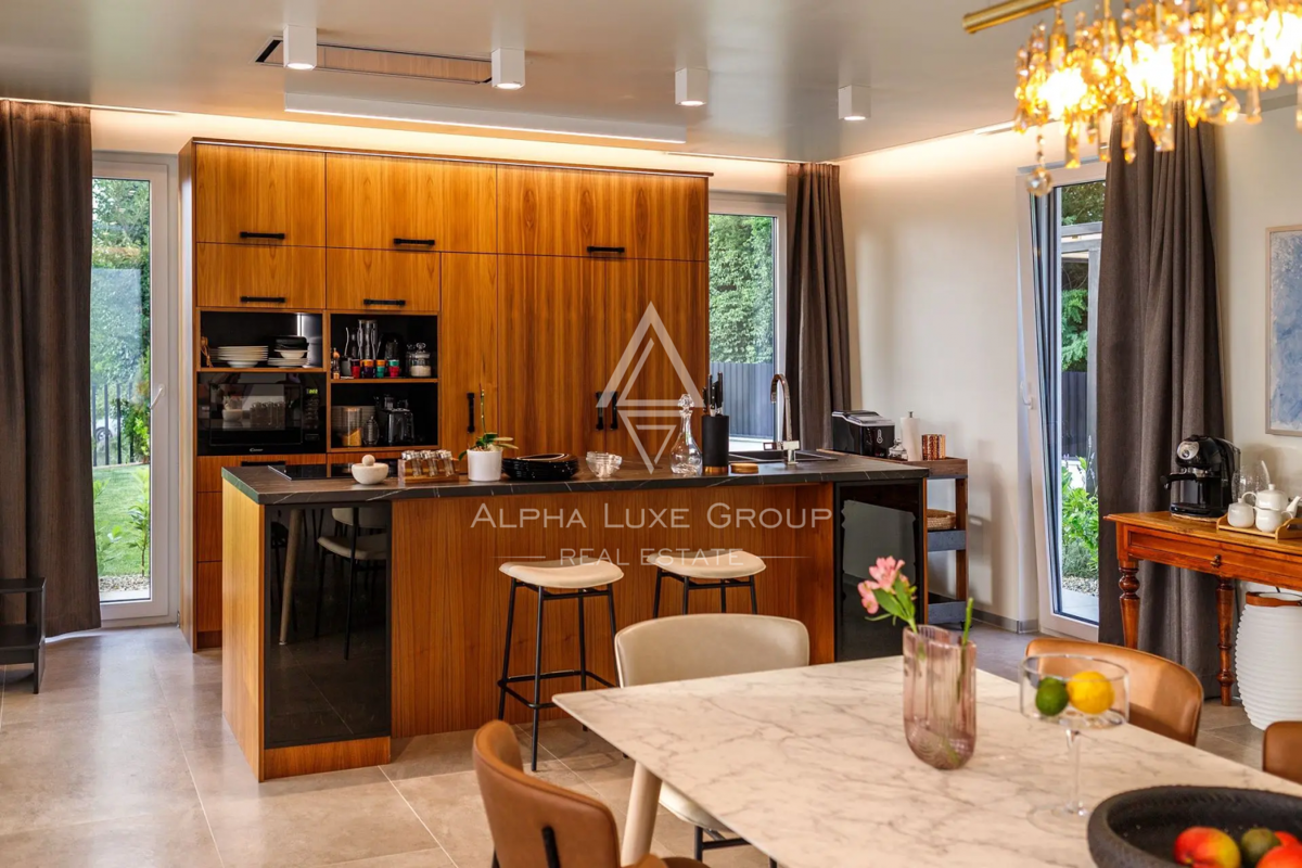 Istra, Labin: Luksuzna vila z ogrevanim bazenom