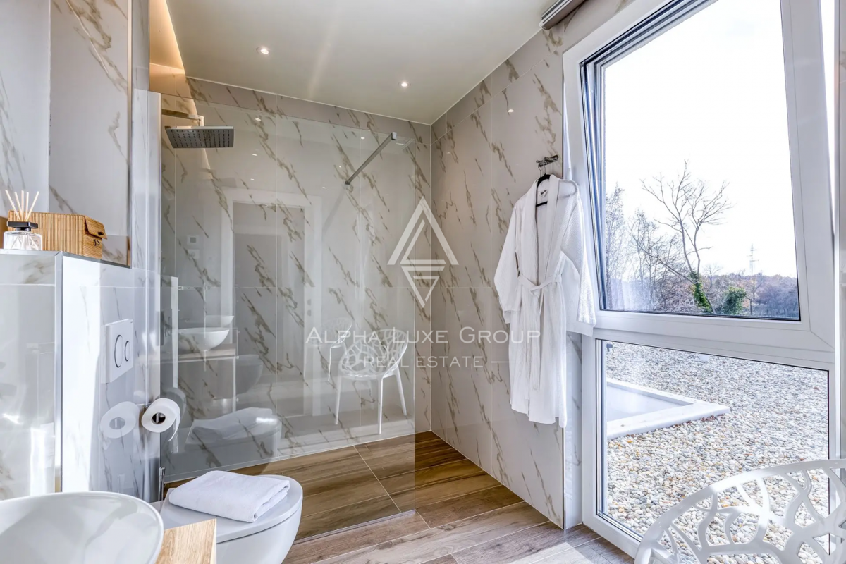 Istra, Labin: Luksuzna vila z ogrevanim bazenom