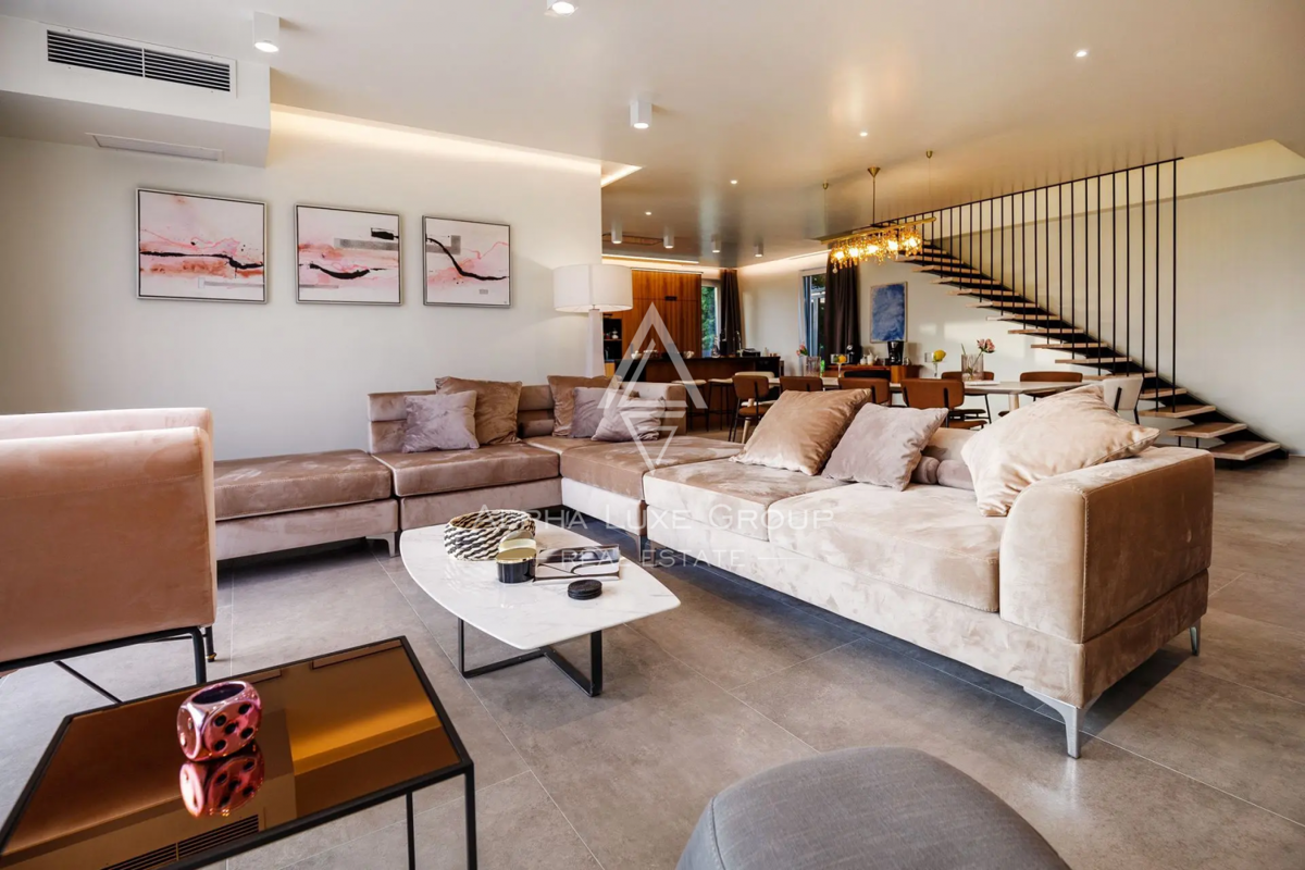 Istra, Labin: Luksuzna vila z ogrevanim bazenom