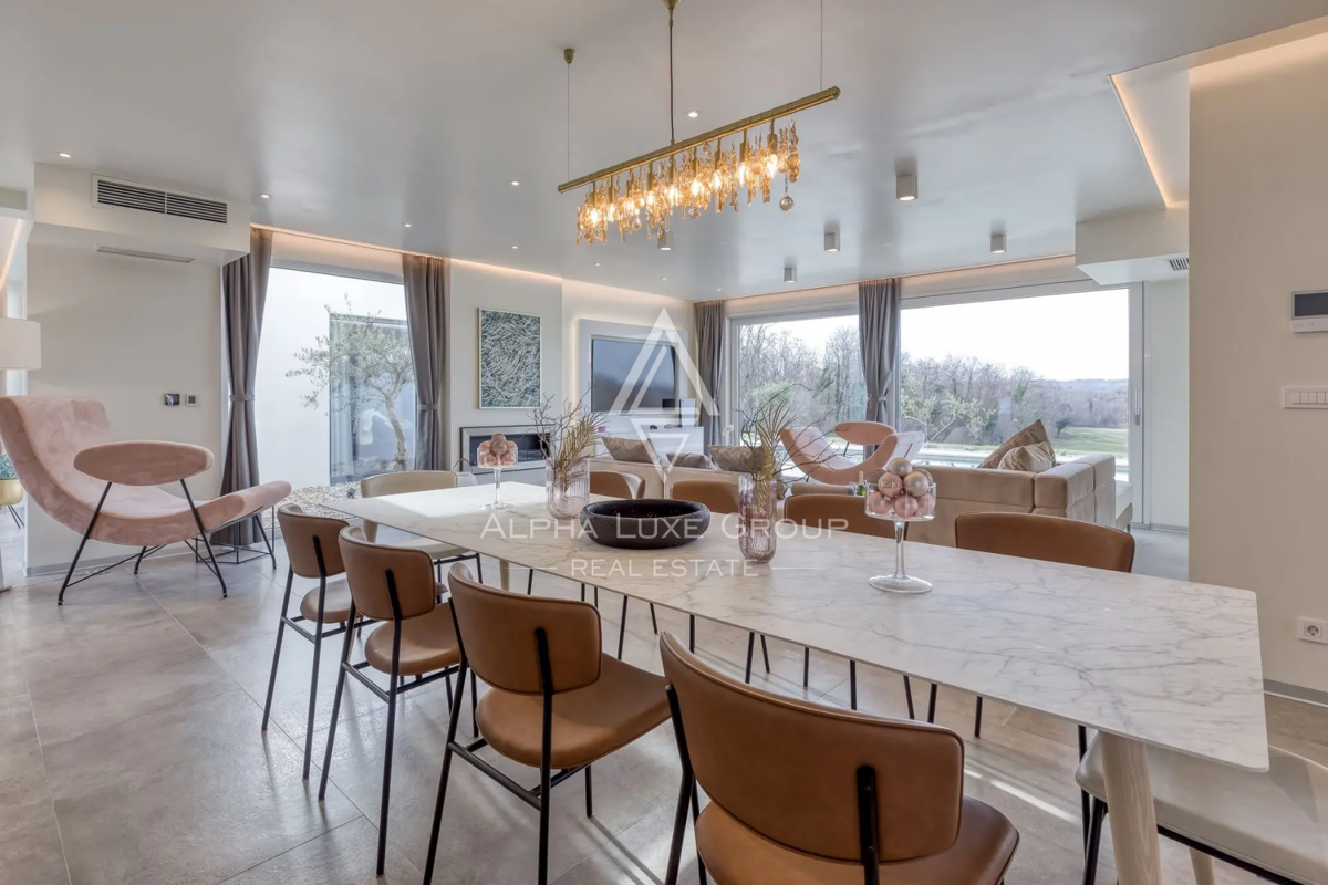 Istra, Labin: Luksuzna vila z ogrevanim bazenom