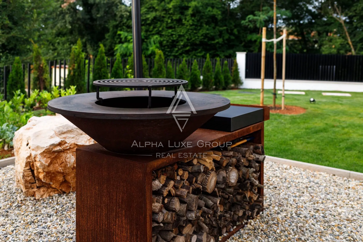 Istra, Labin: Luksuzna vila z ogrevanim bazenom